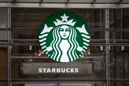 消息指南 Starbucks 或斥资近 390 亿美元收购 Chipotle