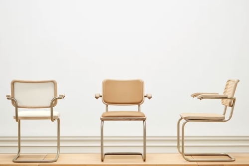 Jil Sander 携手家具品牌 Thonet 重塑经典椅款「S 64」