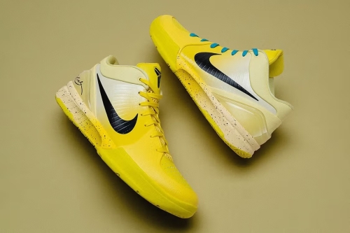 率先预览 Nike Kobe 4 Protro 全新配色「CHBL」鞋款