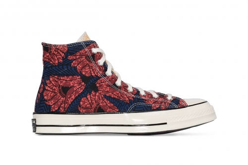 Converse 推出全新花卉图案印花 Chuck Taylor All Star 70 鞋款