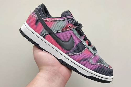 Nike Dunk Low 最新喷漆效果配色「Graffiti」鞋款率先曝光