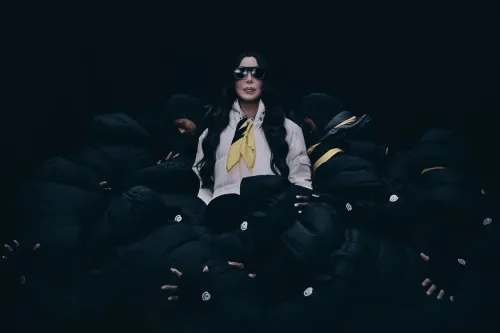 Moncler 发布 Re/Icons 全新企划，Cher、JENNIE 与 Grace Jones 联袂出镜