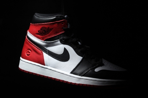 率先近赏 fragment design × Air Jordan 1「Black Toe」鞋款样品细节设计