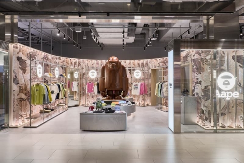 AAPE 正式进军韩国于 The Hyundai Seoul 开设首间旗舰店