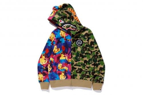 蜷川实花个人品牌 M / mika ninagaw × A BATHING APE 全新联名系列完整揭晓