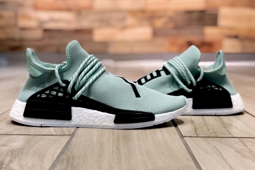 极罕 Pharrell Williams × adidas Originals Hu NMD 配色以 $12,000 美元天价现身 Soled Out