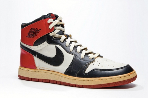 1984 年的 Air Jordan 1 原型现正拍卖中