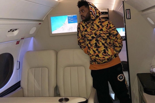 The Weeknd 曝光更多 A BATHING APE 联名单品