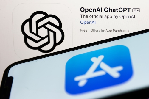 OpenAI 全新 ChatGPT 应用程式正式登陆 iOS 平台