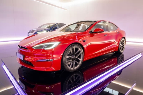 Tesla「退役」Model S、Model X,全力释产能冲刺 Optimus 人形机器人