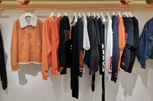 走进 Heron Preston 香港首间店舖