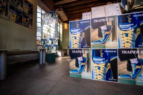 与 SAUCONY 索康尼 Trainer 80 一起重返跑鞋黄金年代