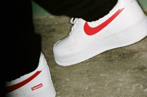 Supreme × Nike Air Force 1 中国限定配色鞋款曝光