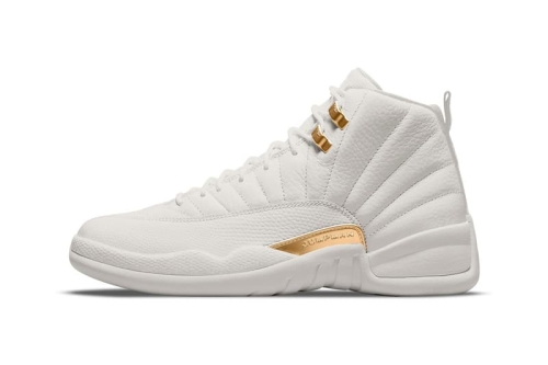 率先近赏 Air Jordan 12 全新配色「Phantom」鞋款细节图辑