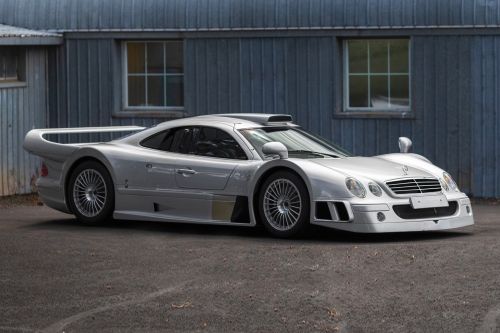 1998 年产 Mercedes-Benz AMG CLK GTR 跑车将公开拍卖，估价最高逾 3500 万人民币！