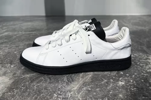 率先揭示 Y-3 2023 秋冬系列全新 Stan Smith 鞋款