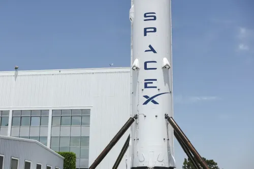 SpaceX IPO 有望募资近 750 亿美元