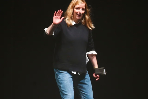 Sarah Burton 辞去 Alexander McQueen 创意总监一职