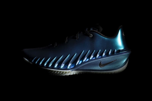 未来感十足的 Nike G.T. Cut 4 鞋款登场