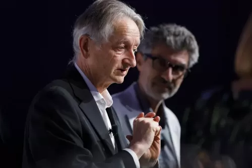 「AI 教父」Geoffrey Hinton 辞去 Google 职务，公开谈论人工智能的危险