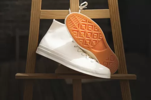 率先近赏 Devin Booker × CONVERSE 全新联名 Chuck 70 鞋款