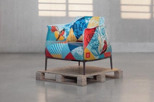 Shepard Fairey 重塑经典 Archibald 扶手椅：200 张限量艺术版