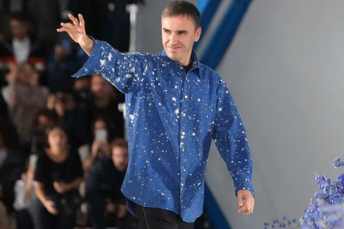 Raf Simons 宣布 2023 春夏系列将是品牌最后一季