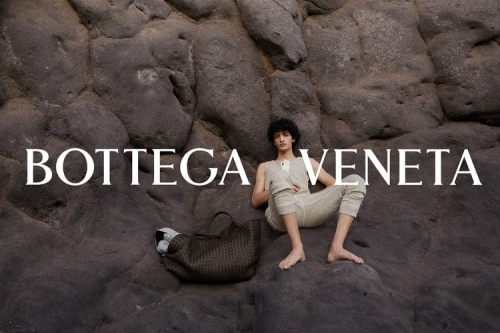 Bottega Veneta 正式推出 2024 SUMMER SOLSTICE 夏日系列形象广告