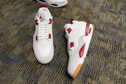 Nike SB × Air Jordan 4 最新联名配色「Varsity Red」实鞋率先曝光