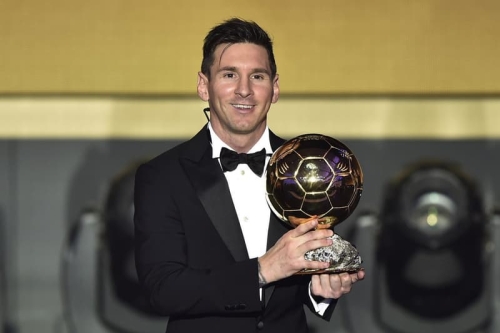 Lionel Messi 夺得 FIFA 2015 年度金球奖