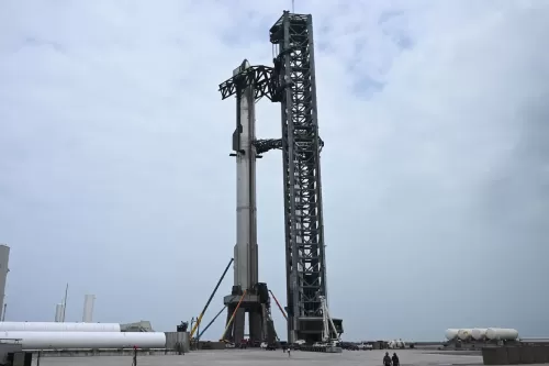 SpaceX 最新火箭试射于升空后第 4 分钟爆炸解体