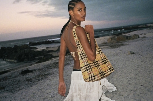 Burberry 呈献 2026 仲夏系列广告大片