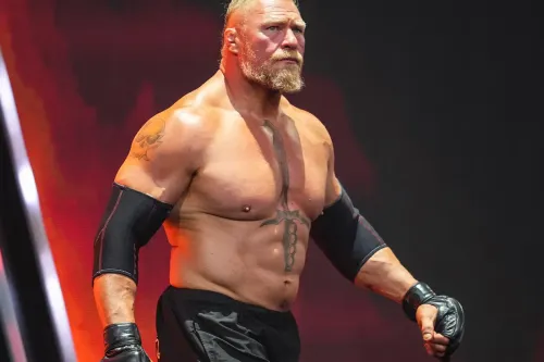 Brock Lesnar 于 SummerSlam 三部曲最终战后宣布退役