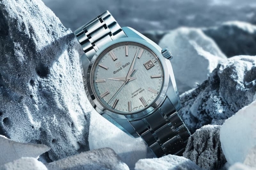 Grand Seiko 推出两款全新「冰瀑」主题腕表