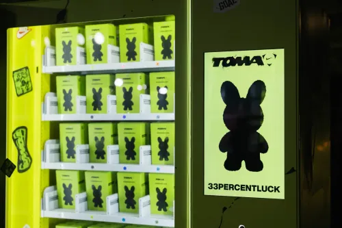Nike TOMA 携手 33PERCENTLUCK 打造特别版 Lakiki 球队系列