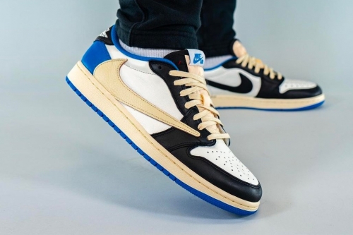 Travis Scott × fragment design × Air Jordan 1 Low OG 三方联名鞋款发售日期公开