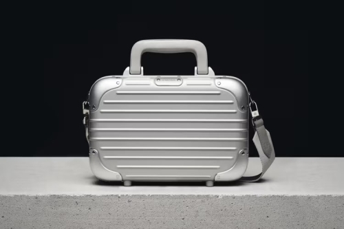 RIMOWA 全新 The Original Bag 系列铝镁合金手袋登场