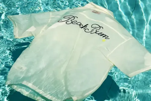 Randomevent 携手 PEANUTS 与 33PercentLuck 推出 2026 全新三方联名系列「The Beach Bum」