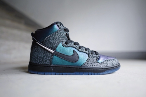 近赏 Black Sheep × Nike SB 全新联名 Dunk High「Black Hornet」配色鞋款