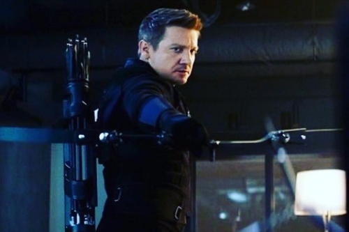 Jeremy Renner 分享 Hawkeye 图片表示已整装待发