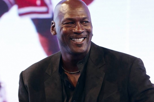 迈克尔·乔丹 Michael Jordan 荣登「史上收入最高」职业运动员