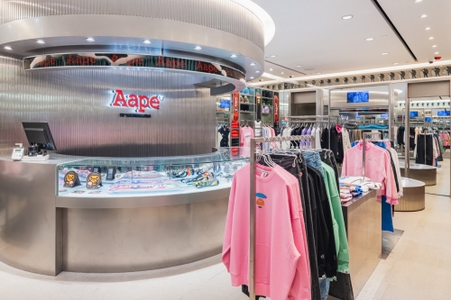 AAPE BY *A BATHING APE® 即将进军全球街头，香港朗豪坊店率先重启