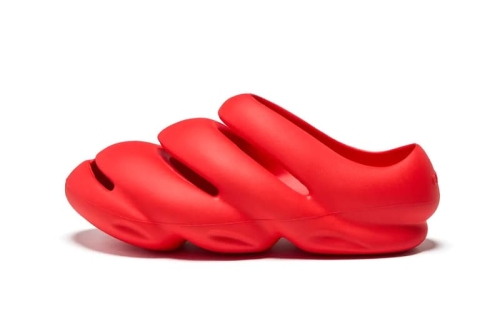 Steven Smith 携手 Crocs 于发布全新「The Roy」一脚蹬