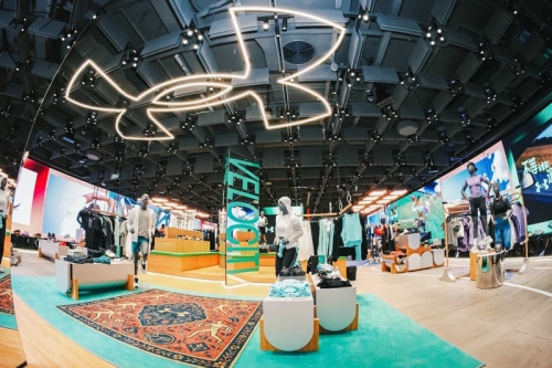 Under Armour 全球首家智能运动社交空间落户广州