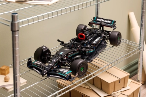 LEGO Technic 推出全新 1:8 尺寸 Mercedes-AMG F1 赛车积木模型