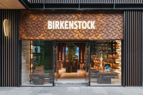 走进 BIRKENSTOCK 全新成都太古里概念店