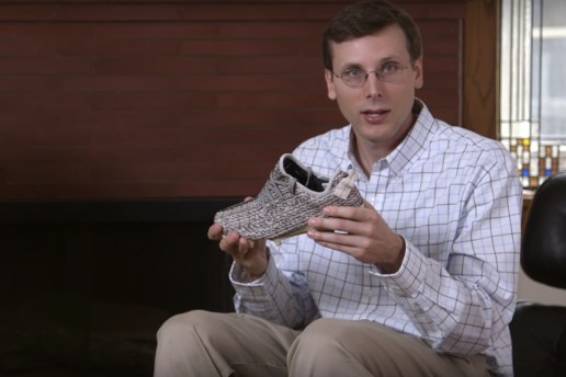 Brad Hall 发布 Yeezy 350 Cleat 球靴评测和上脚影片