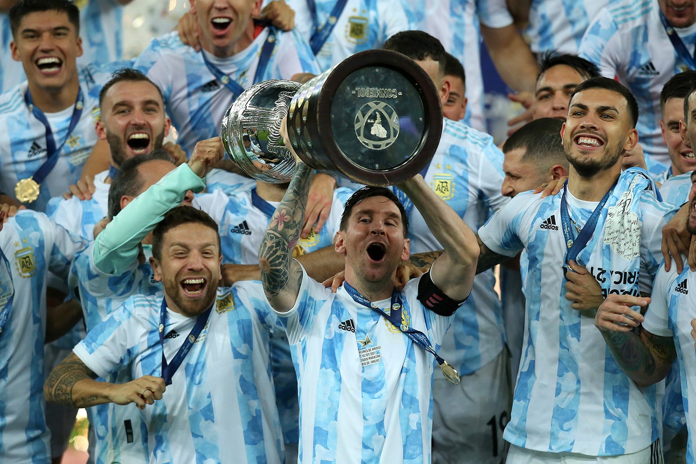 美洲杯－打破魔咒、一圆冠军梦！梅西 Lionel Messi 率领阿根廷以 1：0 击败巴西夺冠