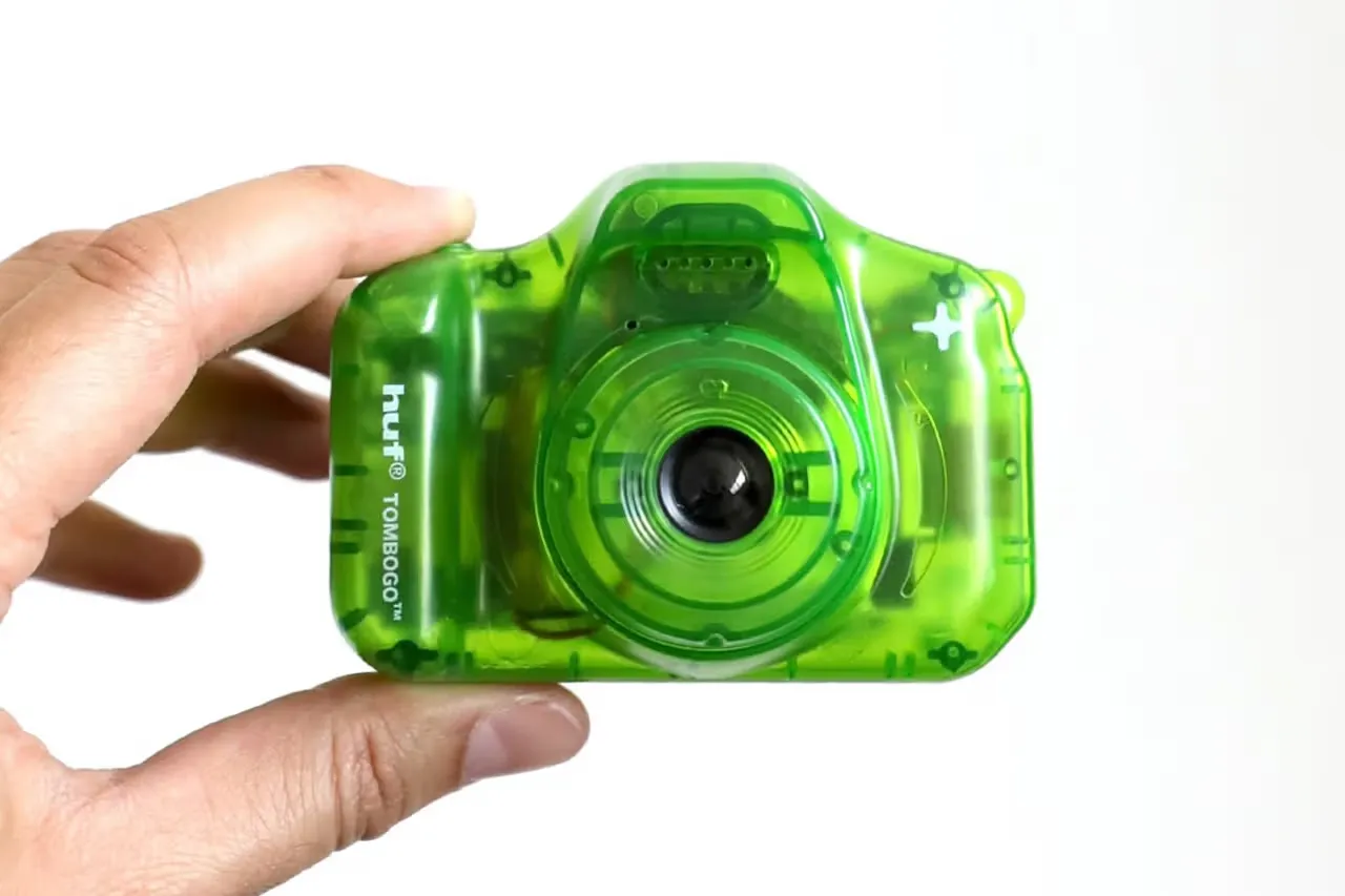 TOMBOGO 携手 HUF 为 PocketCam 披上荧光绿新装