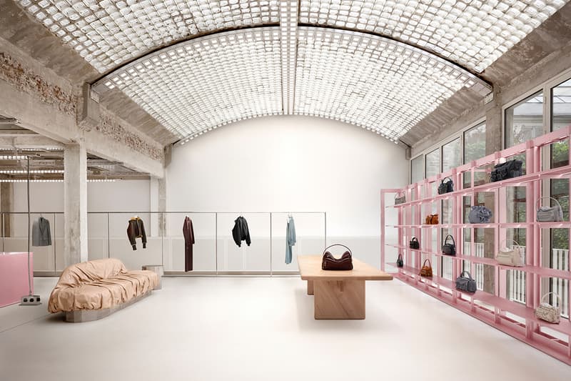 率先走进 Acne Studios 巴黎全新总部